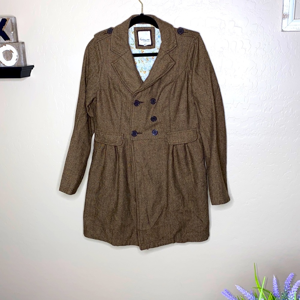 Heritage button up coat